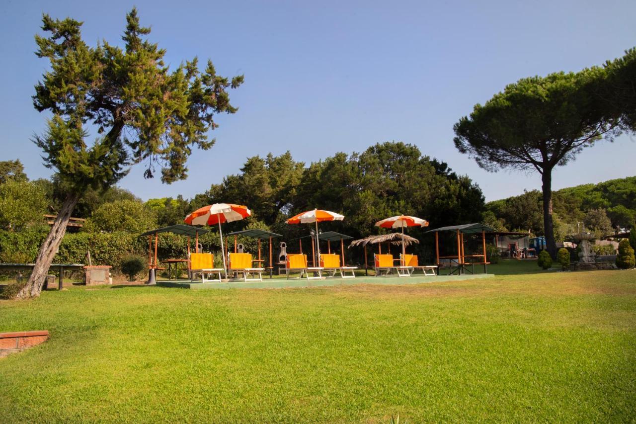Residence Le Rose Marina Di Bibbona Exterior foto